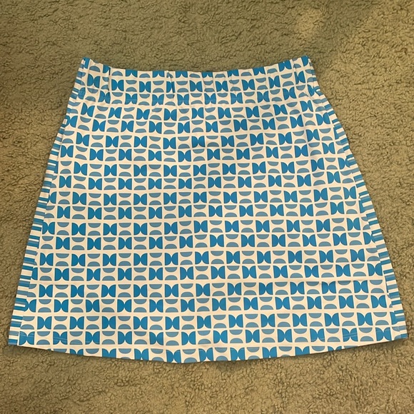 J. McLaughlin Dresses & Skirts - J. McLaughlin Catalina Cloth Skort Blue White Batik Geometric Skirt Size XS